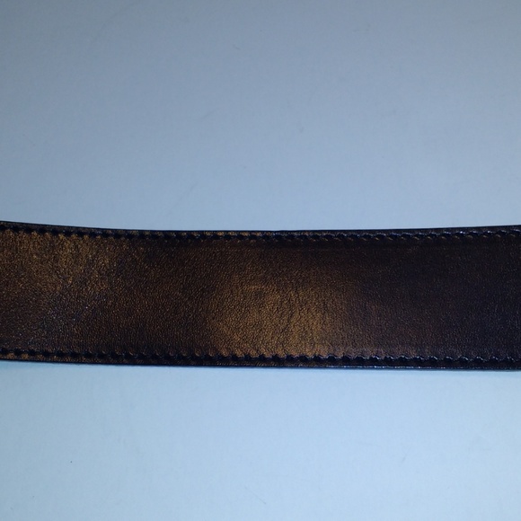 Jennifer Graham black leather etched buckle belt - Picture 5 of 8